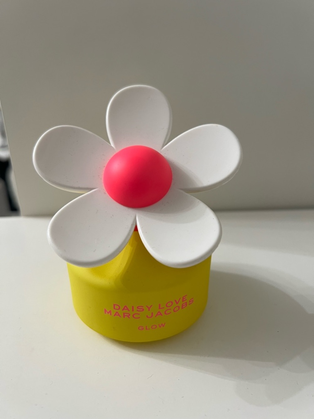 Marc Jacobs Daisy Love Glow - Yellow, White & Pink New with no box.